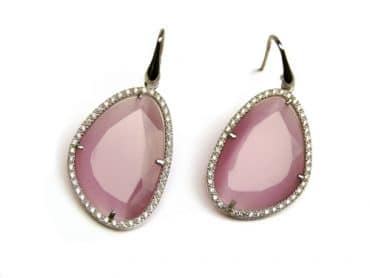 model Belinda oorringen in zilver gezet met roze steen en cubic zirconia - Edelsteen