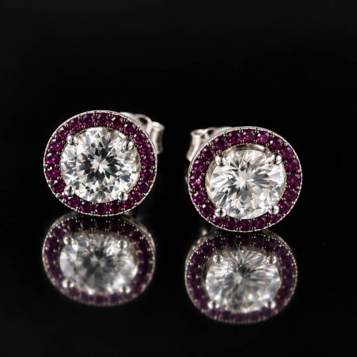 Model Small Round Red zilveren oorringen gezet met rode en witte stenen cubic zirconia