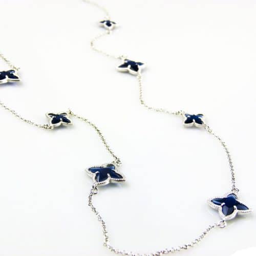 collier model Stars collier in zilver met donkerblauwe ster motieven - Ketting