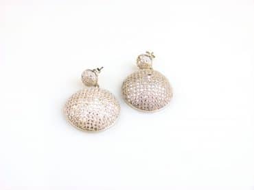Model Shine Round zilveren oorringen gezet met cubic zirconia - Medaillon
