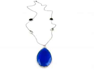 Ketting Model Raindrop zilveren ketting collier halssnoer gezet met fel blauwe steen - Medaillon