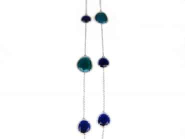 Lange zilveren collier halsketting Model Magic Colors gezet met blauwe en groene stenen - Turkoois