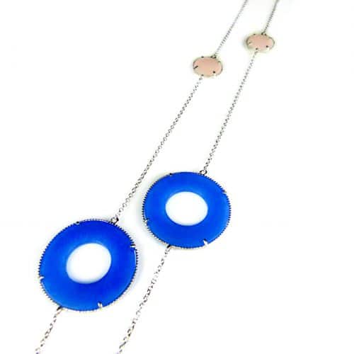 zilveren halssnoer halsketting collier blauwe en roze stenen