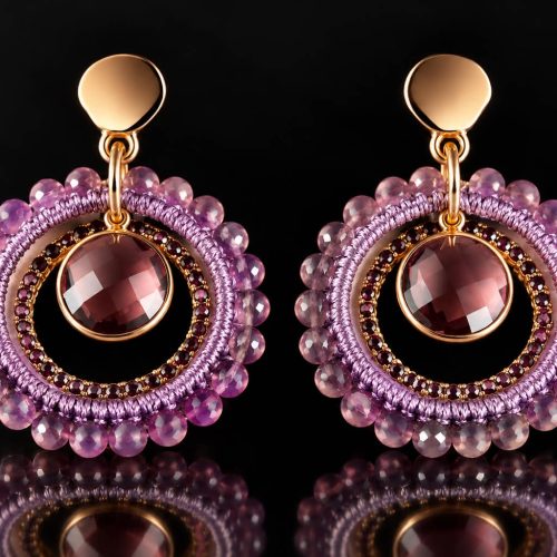 Oorringen Model Mini Stones goudkleurig met lila paarse stenen