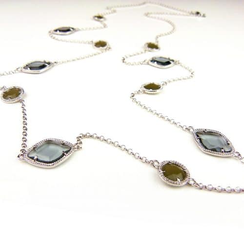 Zilveren halsketting halssnoer collier Model Pret a Porter met grijze stenen - Ketting