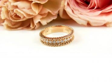Ring in roos goud gezet met diamant