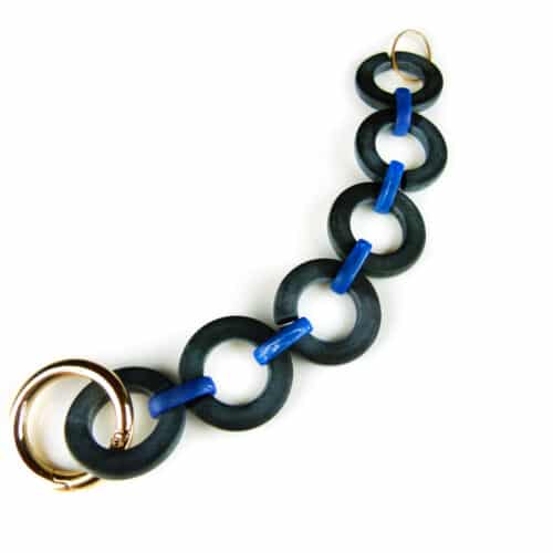 Armband Model Cirkels zwarte matte en blauwe acryl schakels