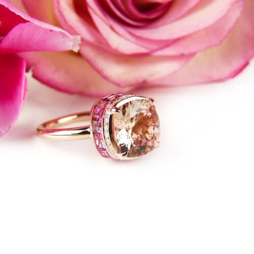 Ring in roos goud gezet met morganiet, roze toermalijnen en diamanten