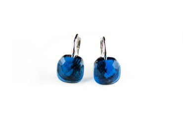 Zilveren oorringen oorbellen model pomellato blauwe steen
