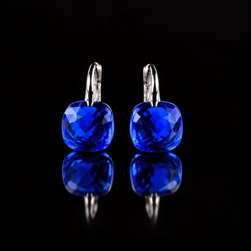 Zilveren oorringen oorbellen model pomellato kobalt blauwe steen