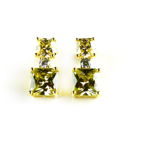Oorbellen in zilver geelgoud verguld met groene en gele stenen