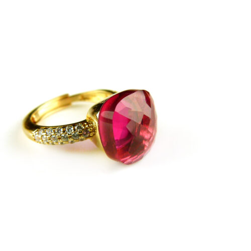 Ring in zilver geelgoud verguld model pomellato groot met rode steen en cubic zirconia
