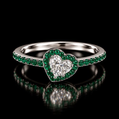 Ring in wit goud gezet met smaragd en diamant