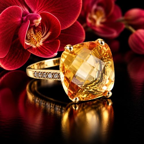 Ring in geel goud gezet met citrien