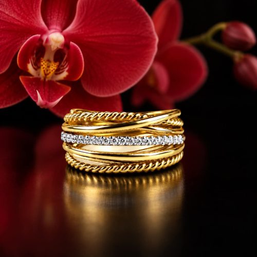 Ring in geel en wit goud gezet met diamant