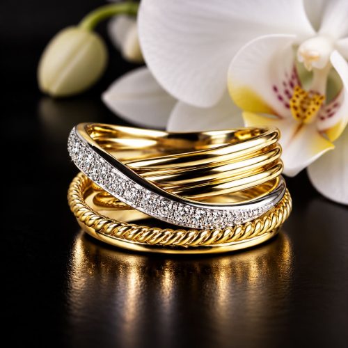 Ring in geel en wit goud gezet met diamant