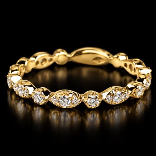Ring in geelgoud gezet met diamant