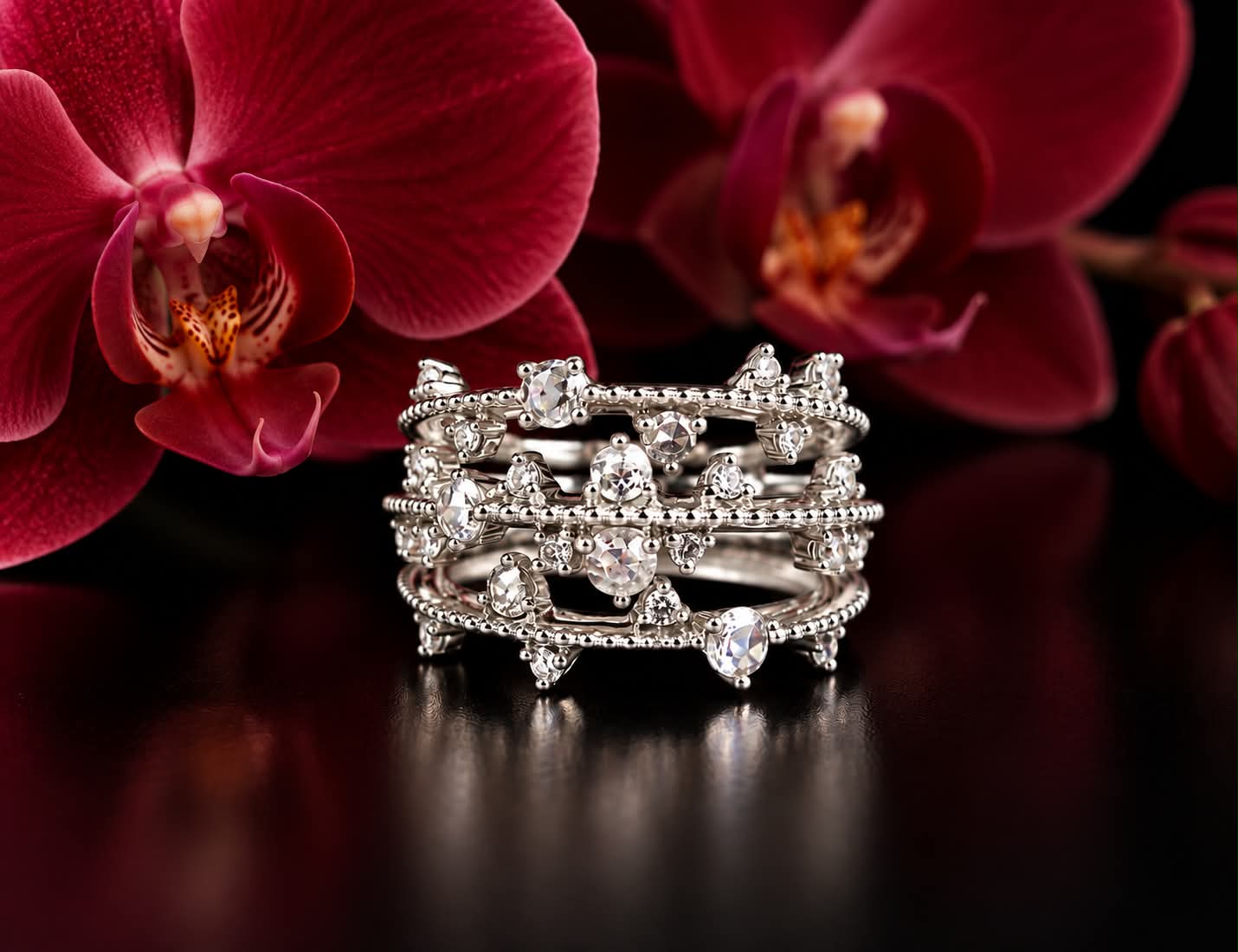 Brede wit gouden ring gezet met diamanten