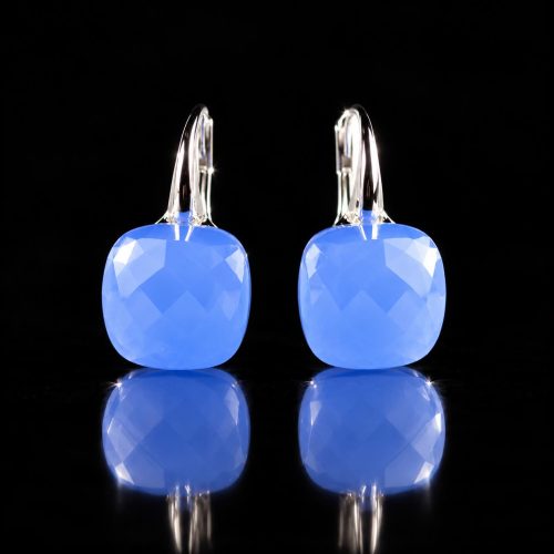 Zilveren oorringen oorbellen model pomellato licht blauwe steen