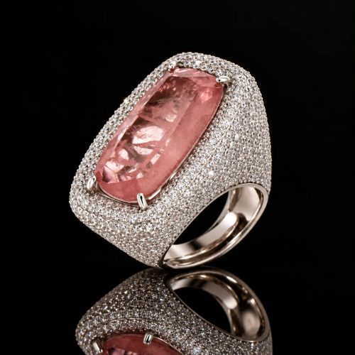Brede zilveren ring met roze stenen en cubic zirconia
