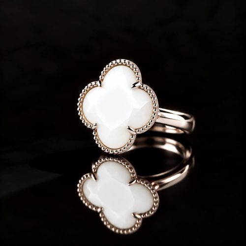 model Fiori ring in zilver witte klaver