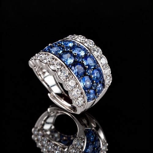 Zilveren ring gezet met blauwe stenen en cubic zirconia