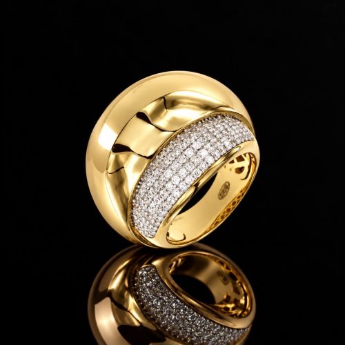Brede ring in zilver geelgoud verguld gezet met cubic zirkonia