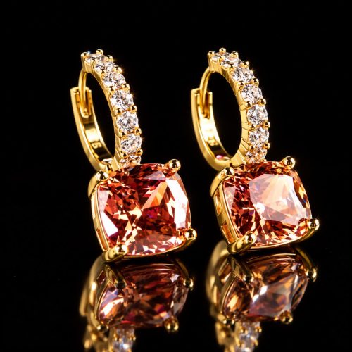Zilveren oorbellen geelgoud verguld gezet met champagnekleurige steen en cubic zirconia