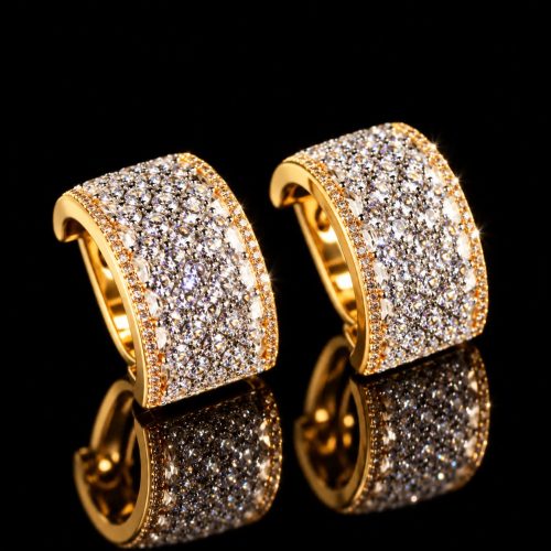Zilveren oorringen gezet met cubic zirconia