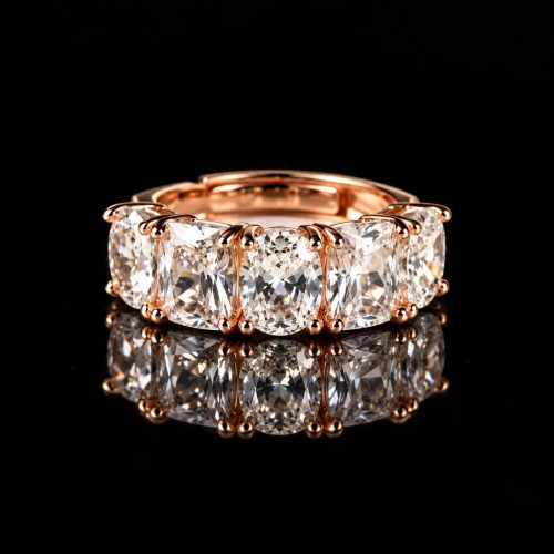 Ring in zilver roos goud verguld gezet met rechthoekige transparante cubic zirconia stenen