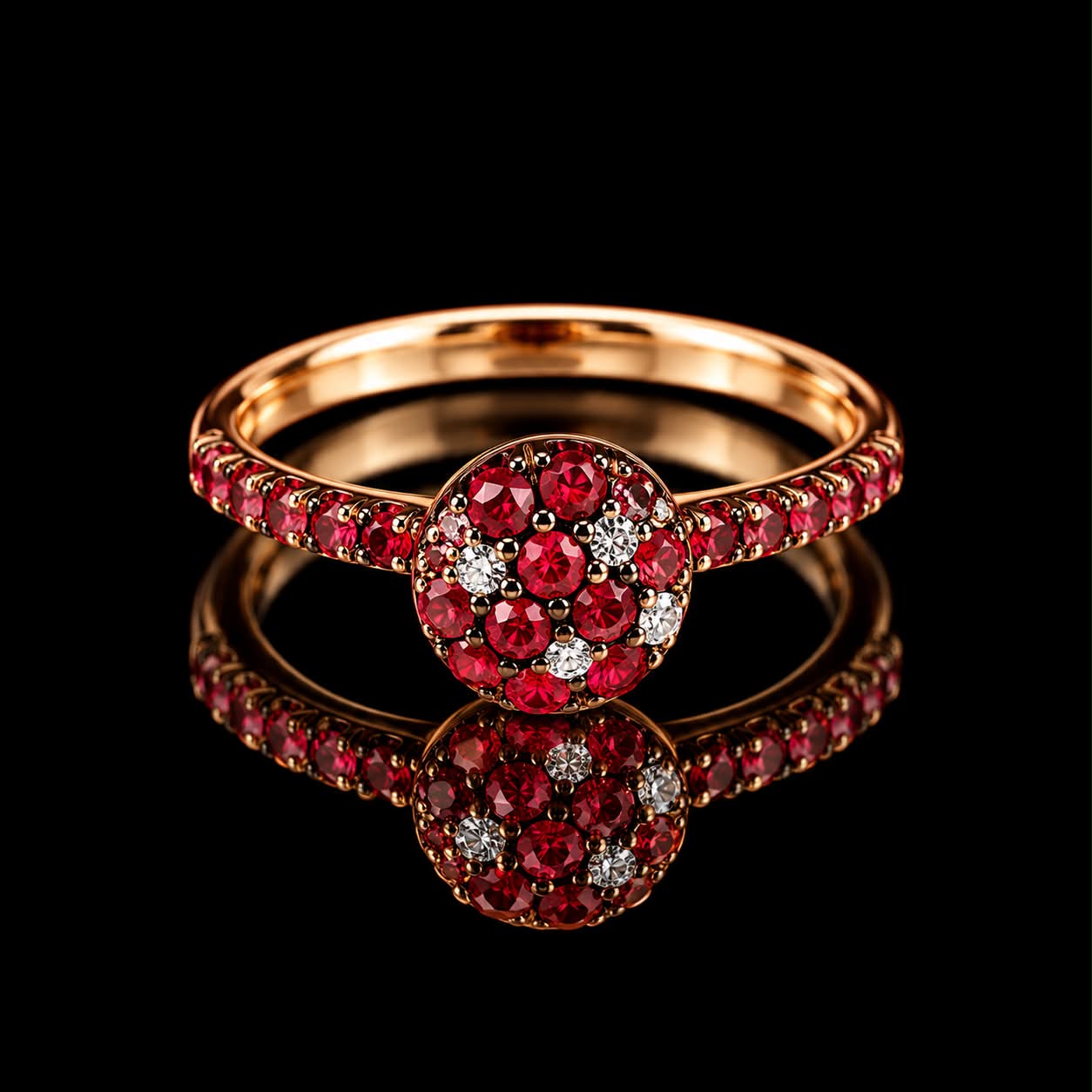 Ring in roos goud met rode saffier en diamant