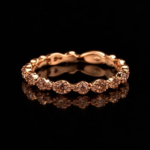 Ring in roos goud gezet met bruine diamant
