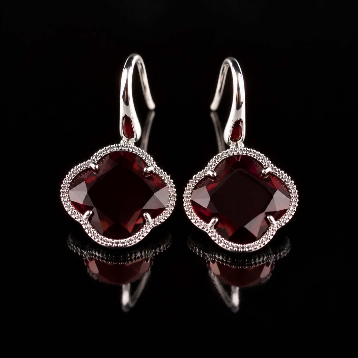 Zilveren oorringen oorbellen model Fiori klaver bordeaux rood